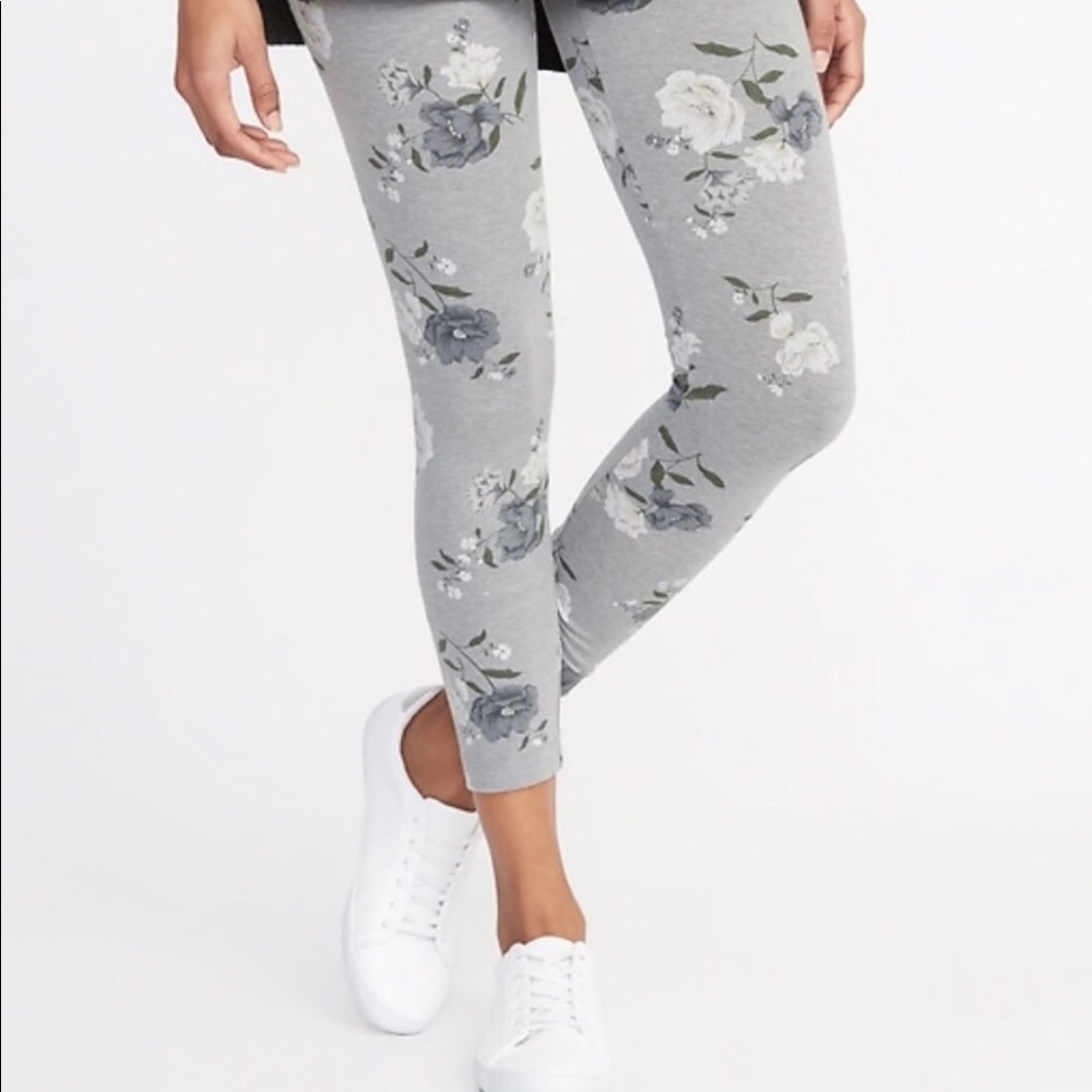 ‼️WOW ‼️ BRAND NEW Old Navy Floral Print Leggings